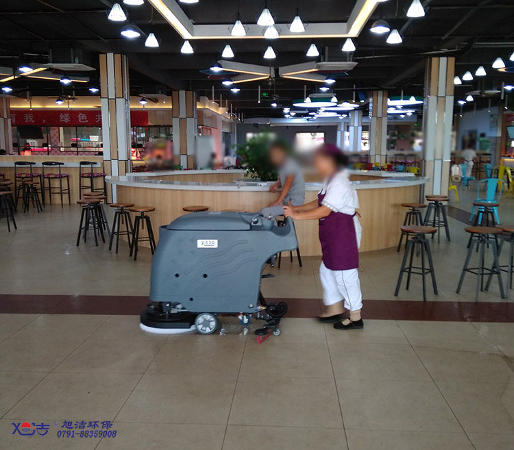 醫(yī)院食堂廚房保潔，醫(yī)院食堂手推式洗地機